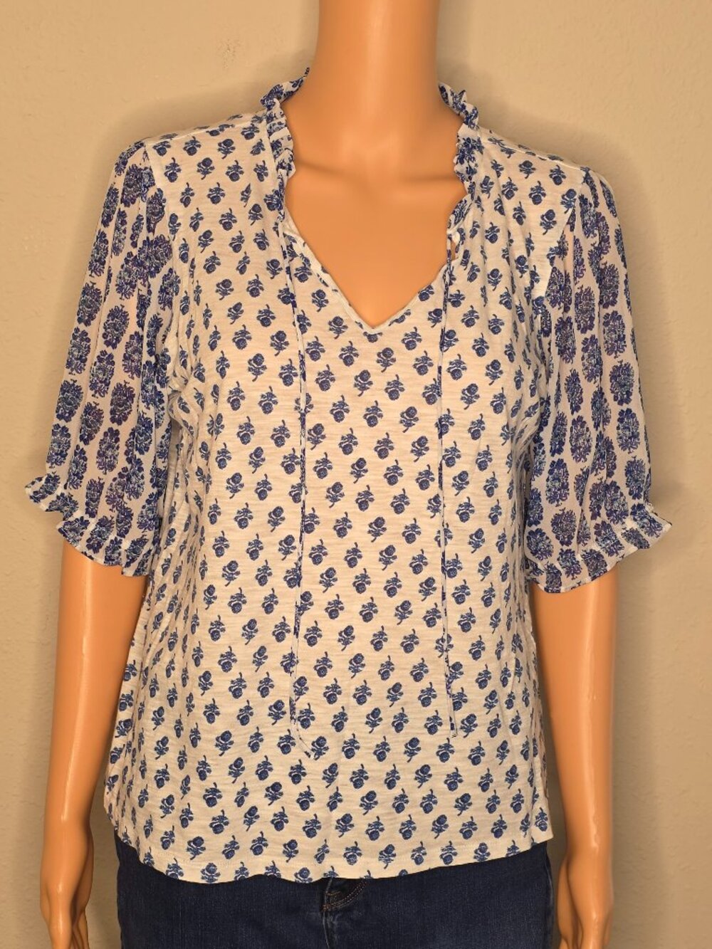 Lucky Brand Women's Pullover, Short Sleeve Blouse, Size Medium